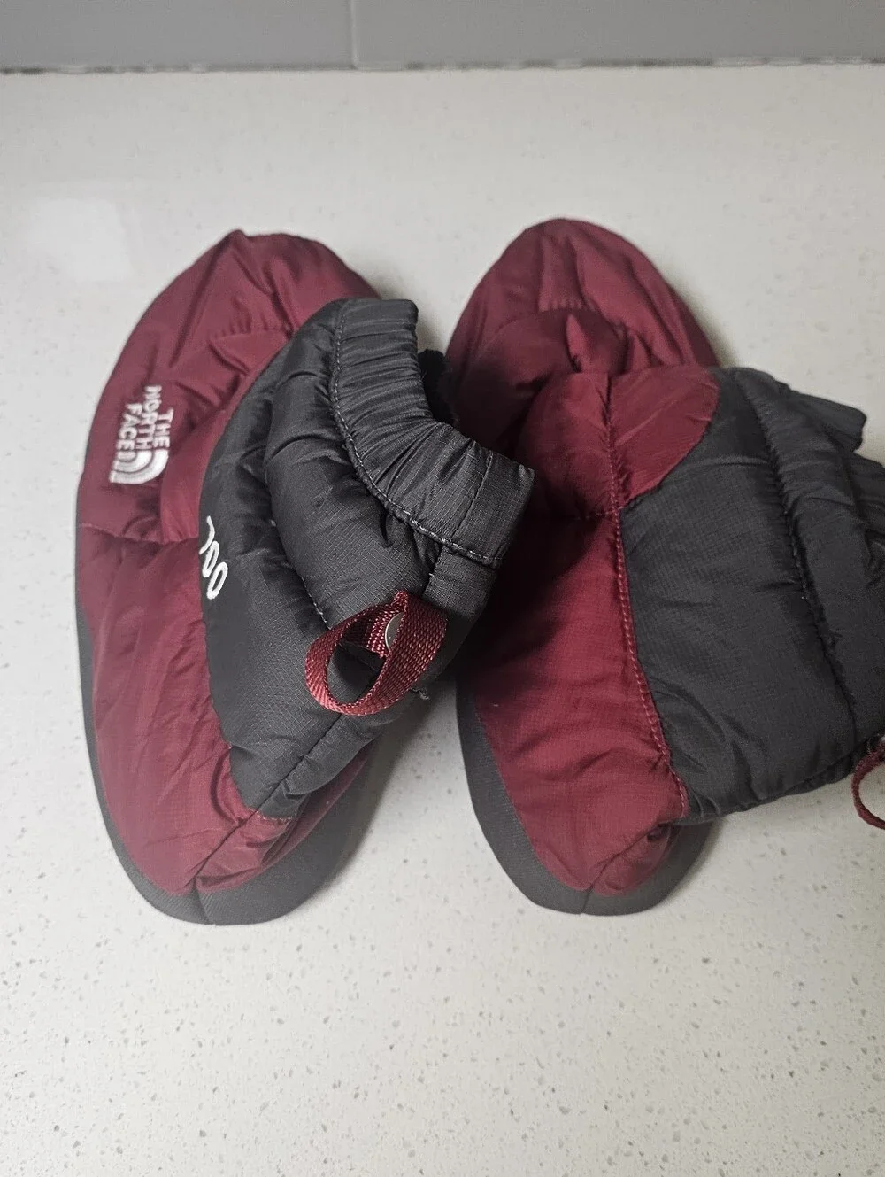 The North Face Nuptse 700 Down Slippers Booties Mens Medium (7-9)